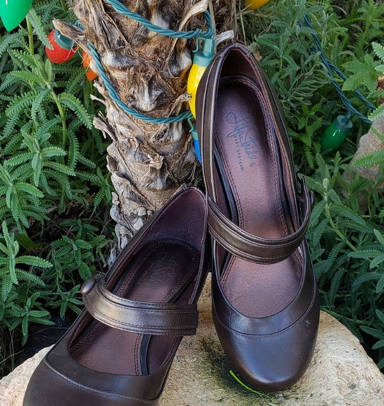 LIFESTRIDE READY‎ MARY JANE PUMP DARK BROWN KI5SYMS - Picture 1 of 5